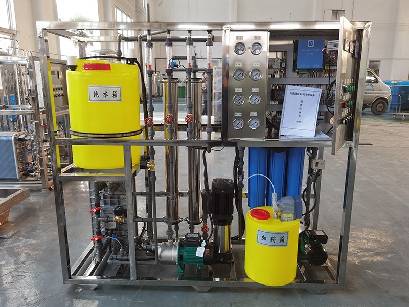 2T/H RO+EDI超纯水系统
