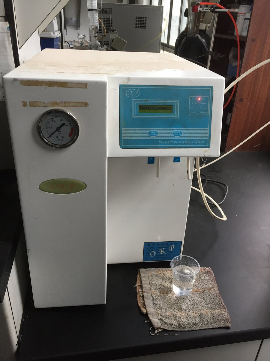 OKP-S 系列超纯水器 实验室实拍双流路取水